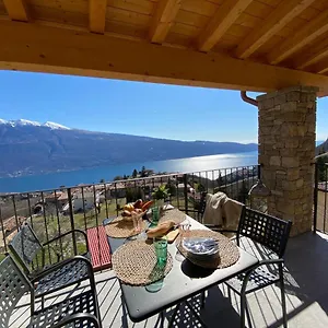 https://la-terrazza-sul-lago-tignale.it-lombardy.com